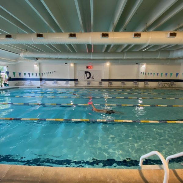 dfit-pool-with-swimmers